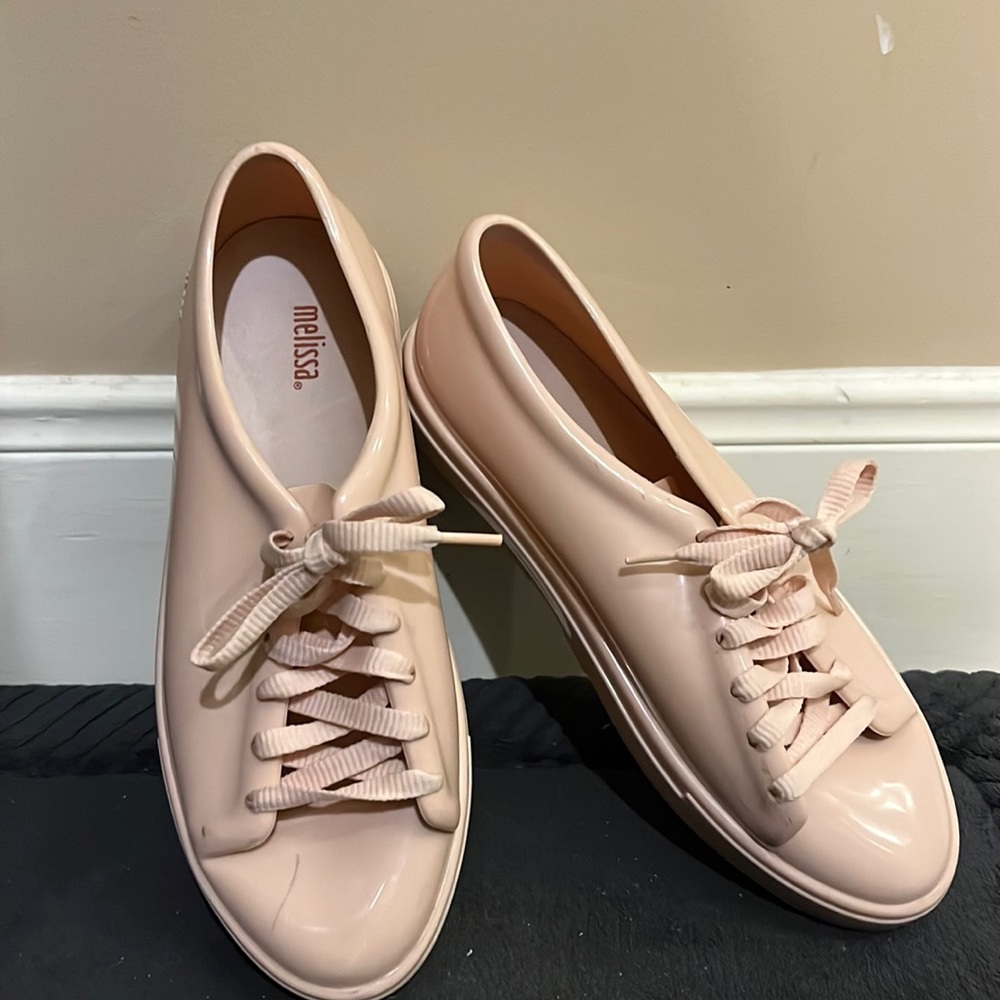 Melissa tennis shoes ladies size 8